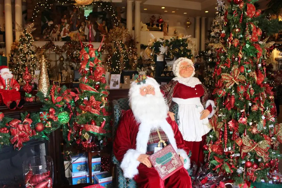 Why Kringle’s Christmas Shop is a Year-Round Community Treasure